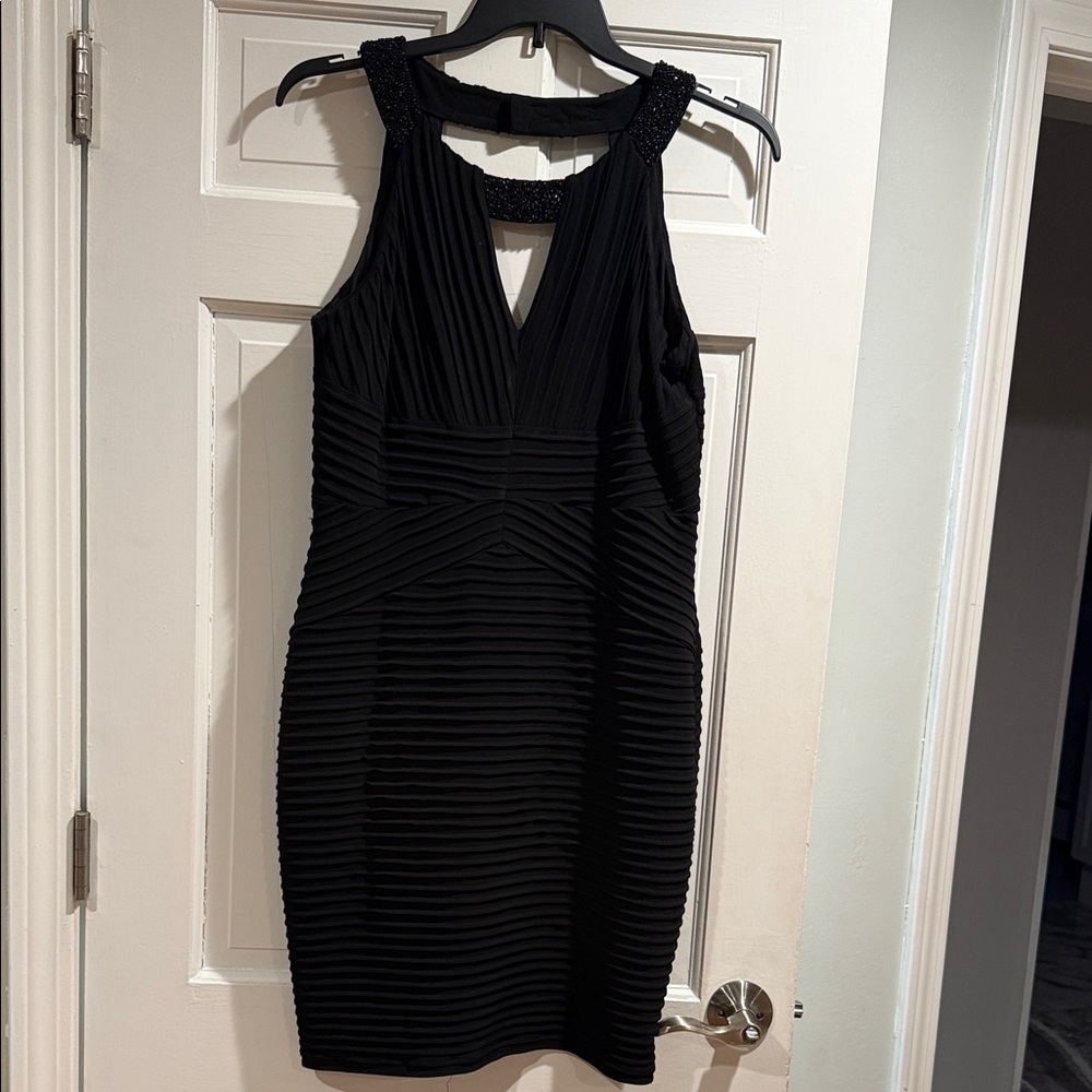 Calvin Klein Black Sleeveless Textured Bodycon Dress